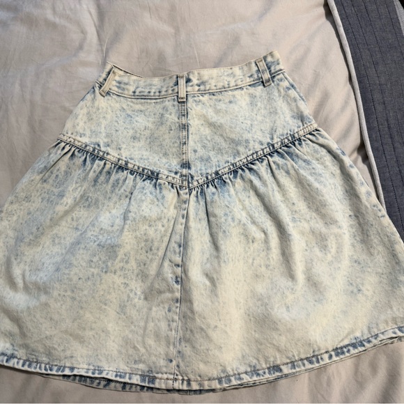 Vintage Levi’s skirt - Picture 2 of 3